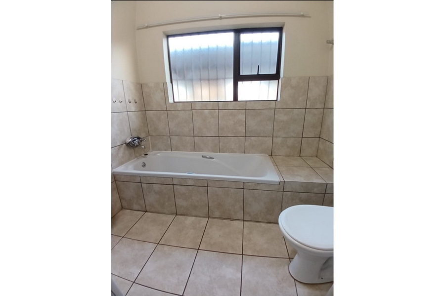 1 Bedroom Property for Sale in Vaalpark Free State